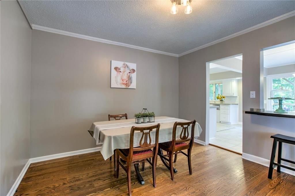 5643 Maple Street — photo 7