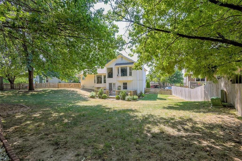 9500 W 47th Terrace — photo 32