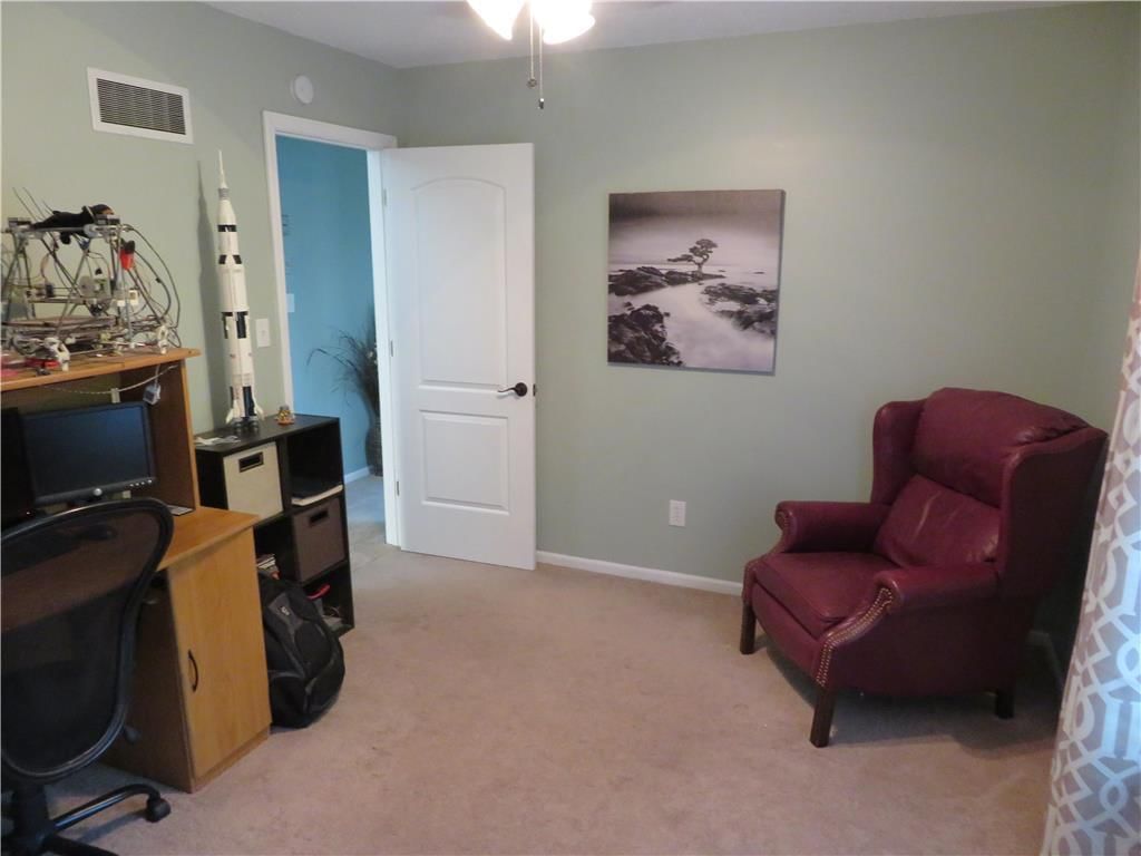 613 SW Holloway Lane — photo 20