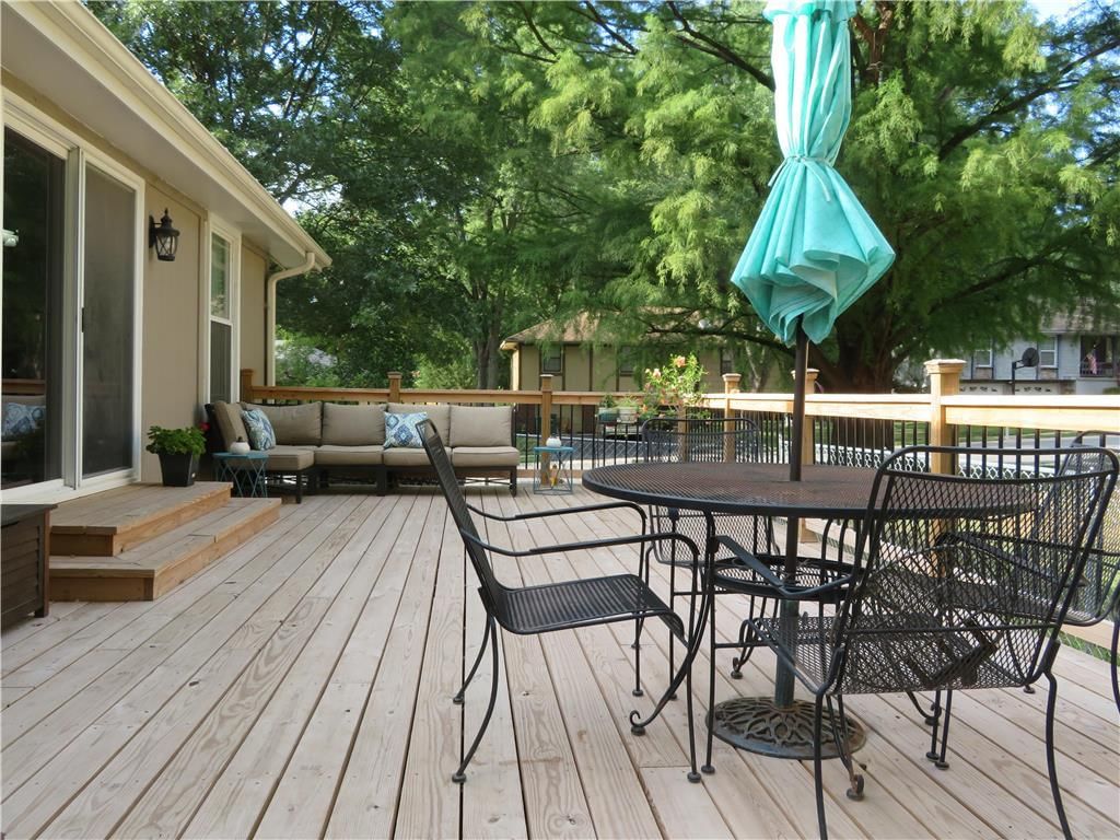 613 SW Holloway Lane — photo 23