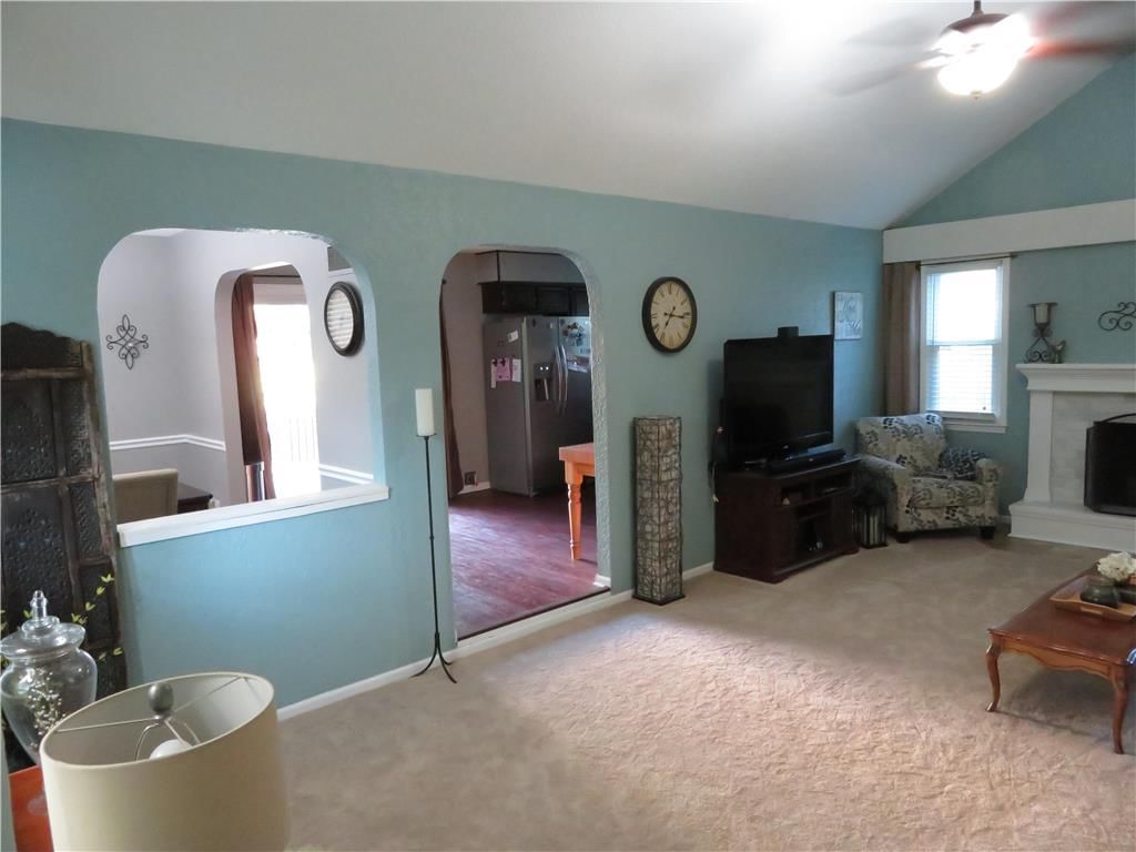 613 SW Holloway Lane — photo 5