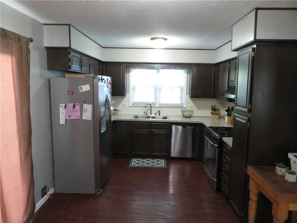 613 SW Holloway Lane — photo 9
