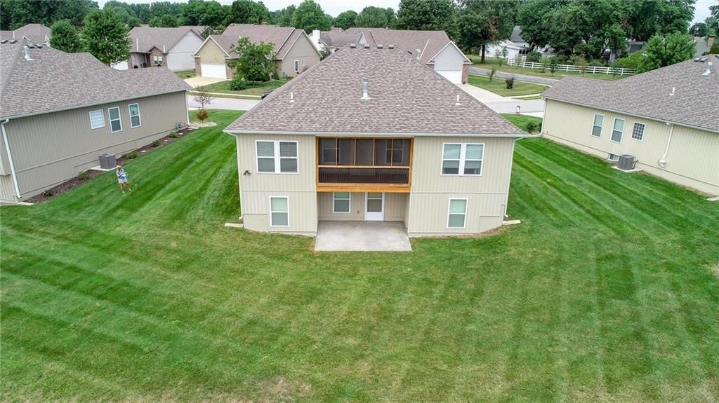 1107 SW Hoke Court — photo 6