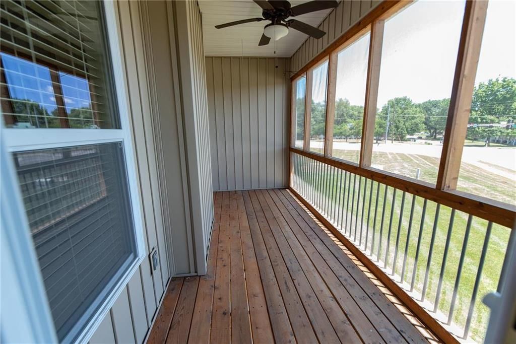 1107 SW Hoke Court — photo 8