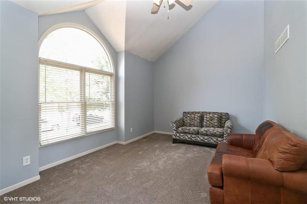 7419 N DONNELLY Avenue — photo 8