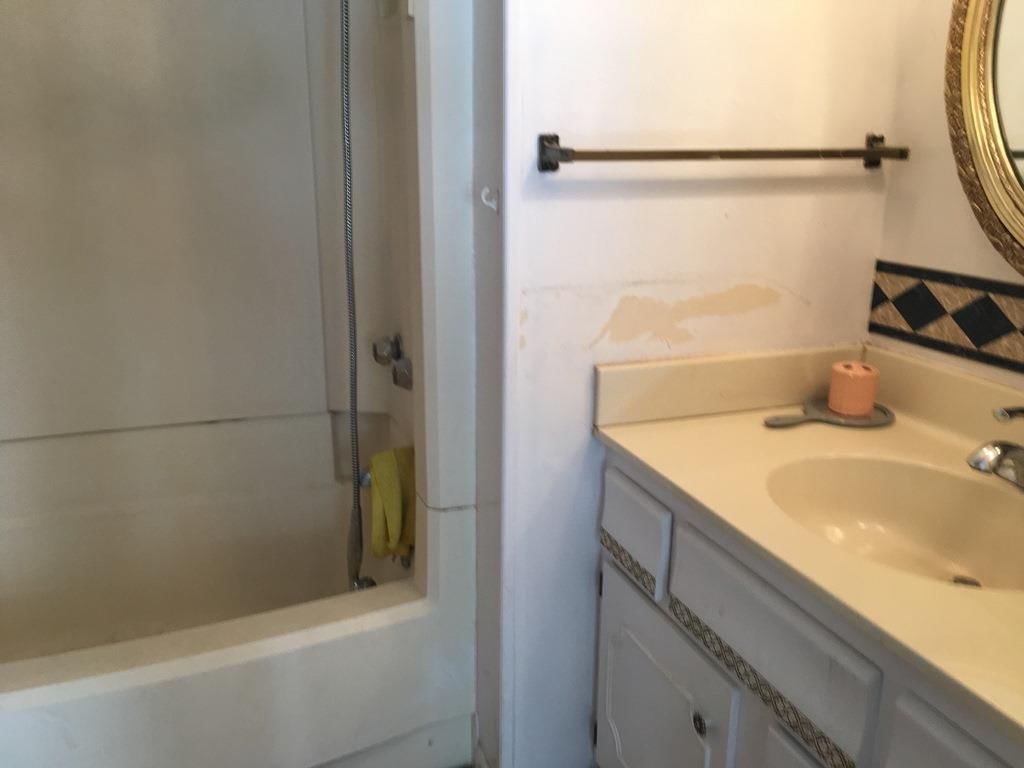 1751 Lakeside Terrace — photo 7