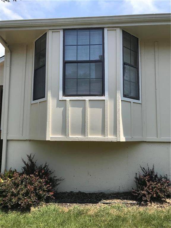 108 SW Donovan Road — photo 5