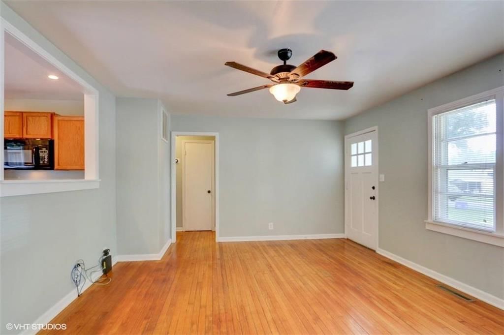 3715 NE 53rd Street — photo 2
