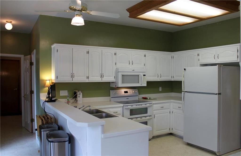 17580 W 113th Street — photo 10