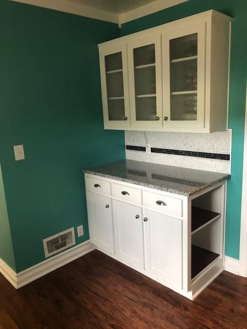 5729 Oxford Avenue — photo 9