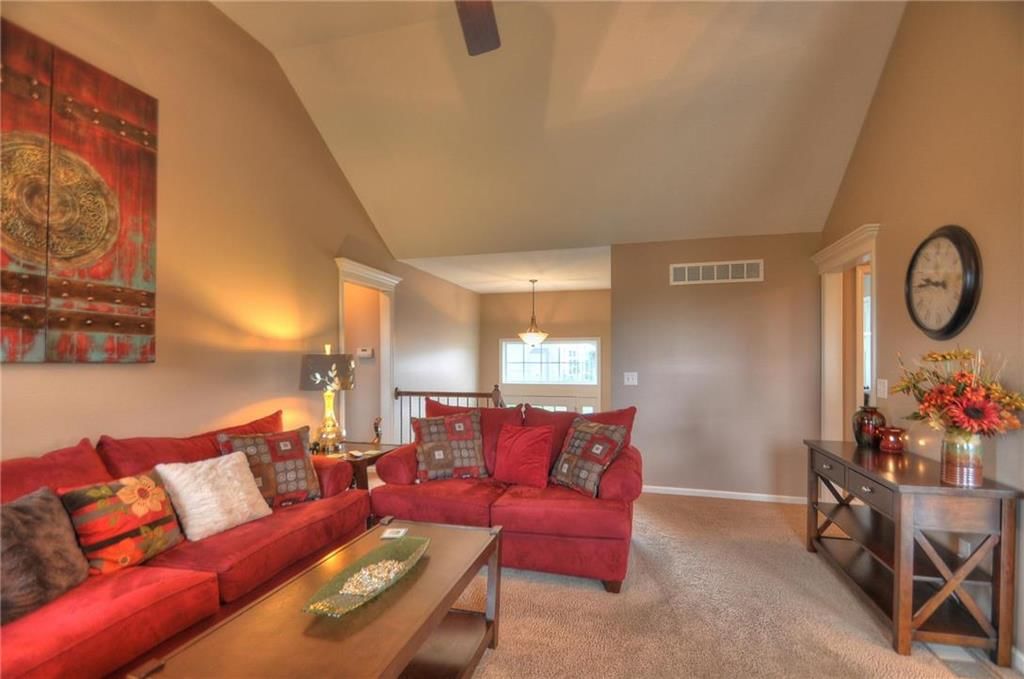 8900 NE Paw Paw Drive — photo 5