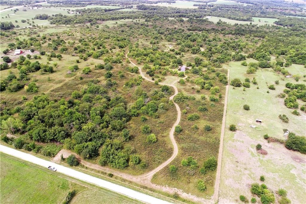 391 & PleasantValley Road — photo 2
