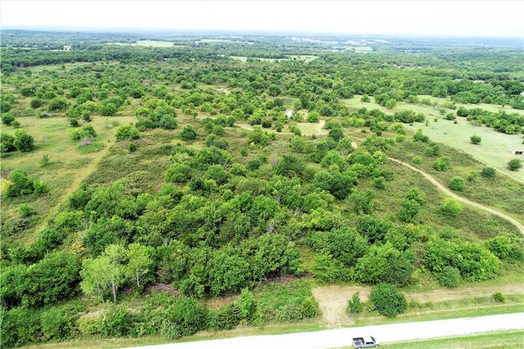 391 & PleasantValley Road — photo 4