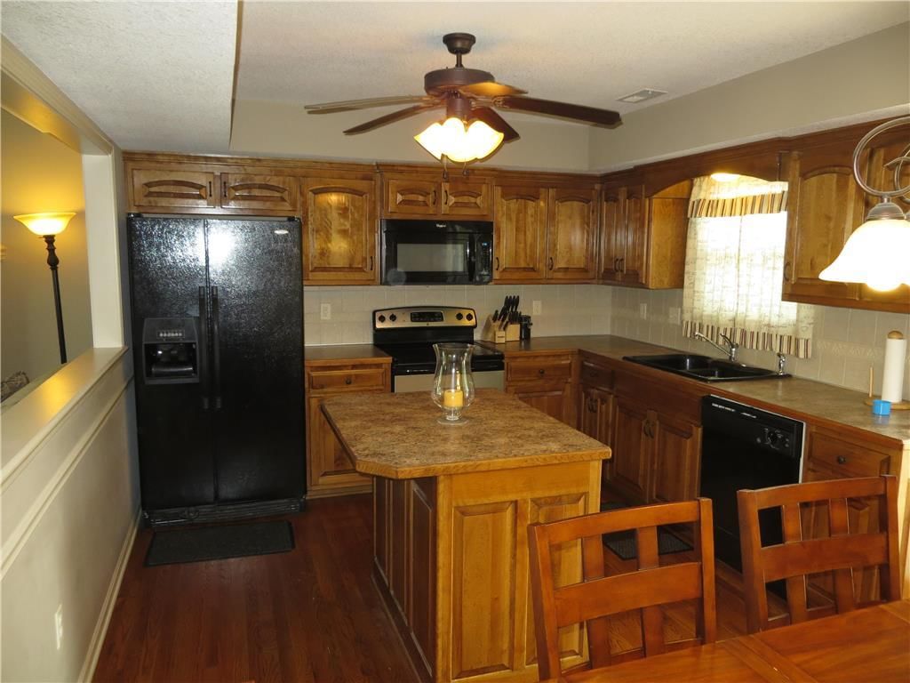 14070 Drury Court — photo 2