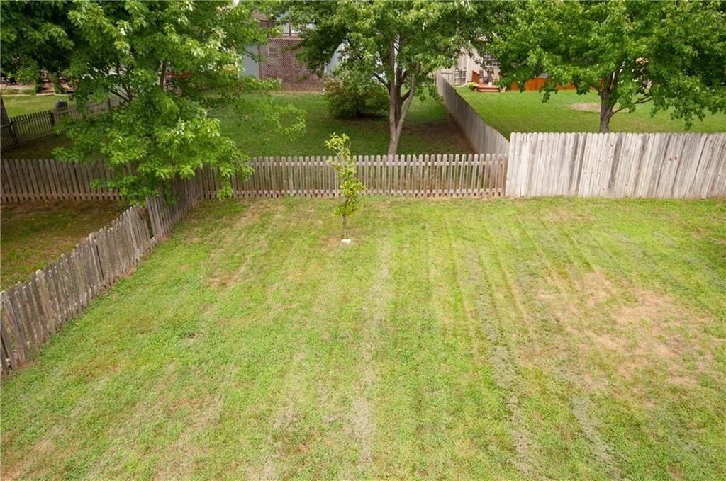 811 SW Bishop Drive — photo 24