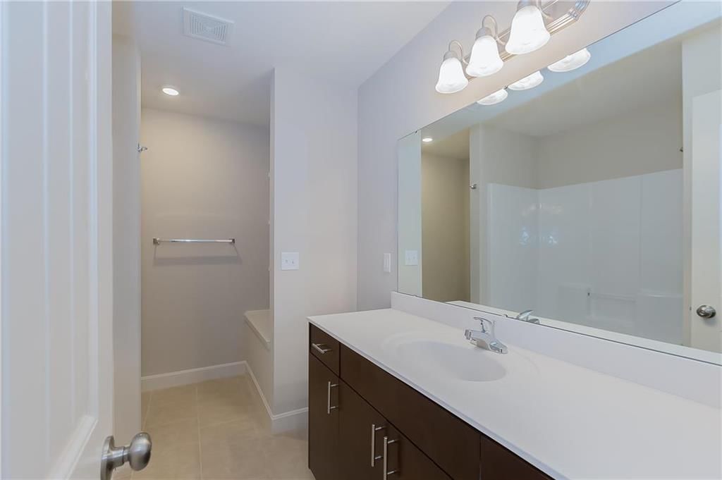 9216 N Gower Avenue — photo 20