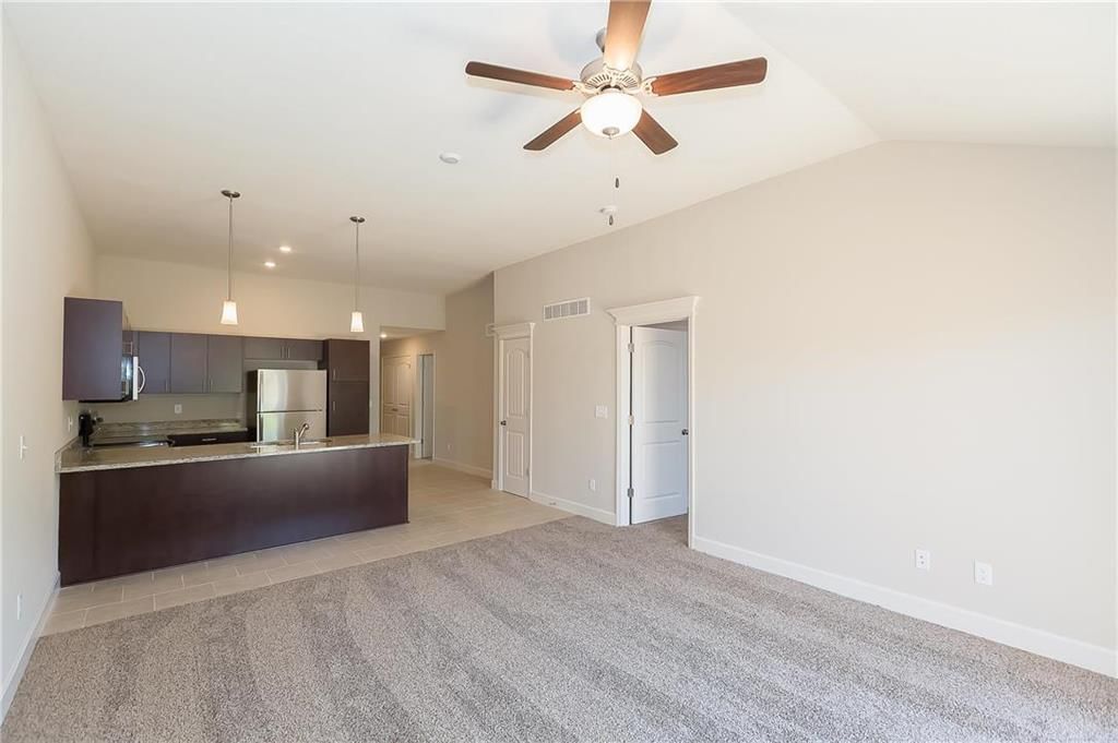 9216 N Gower Avenue — photo 8
