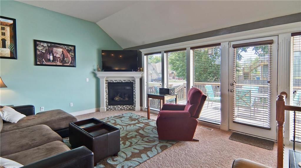 1106 N GLENVIEW Avenue — photo 13