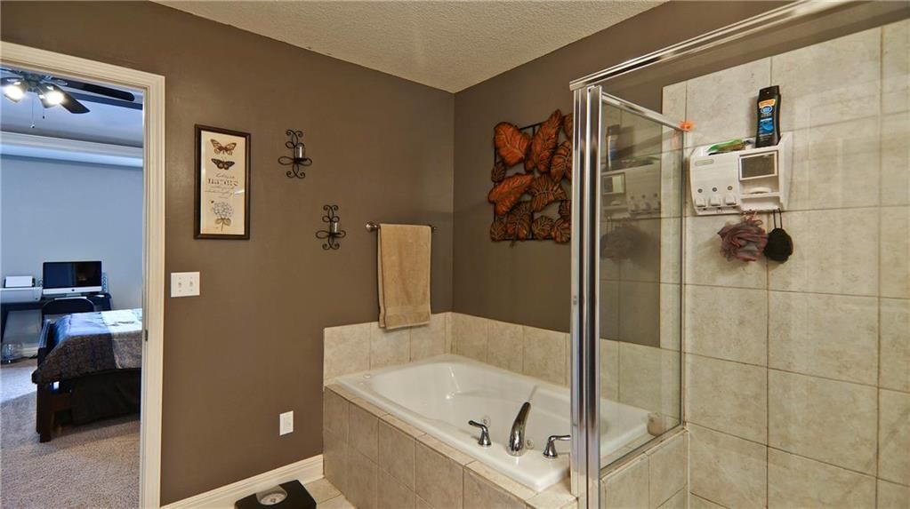 1106 N GLENVIEW Avenue — photo 18