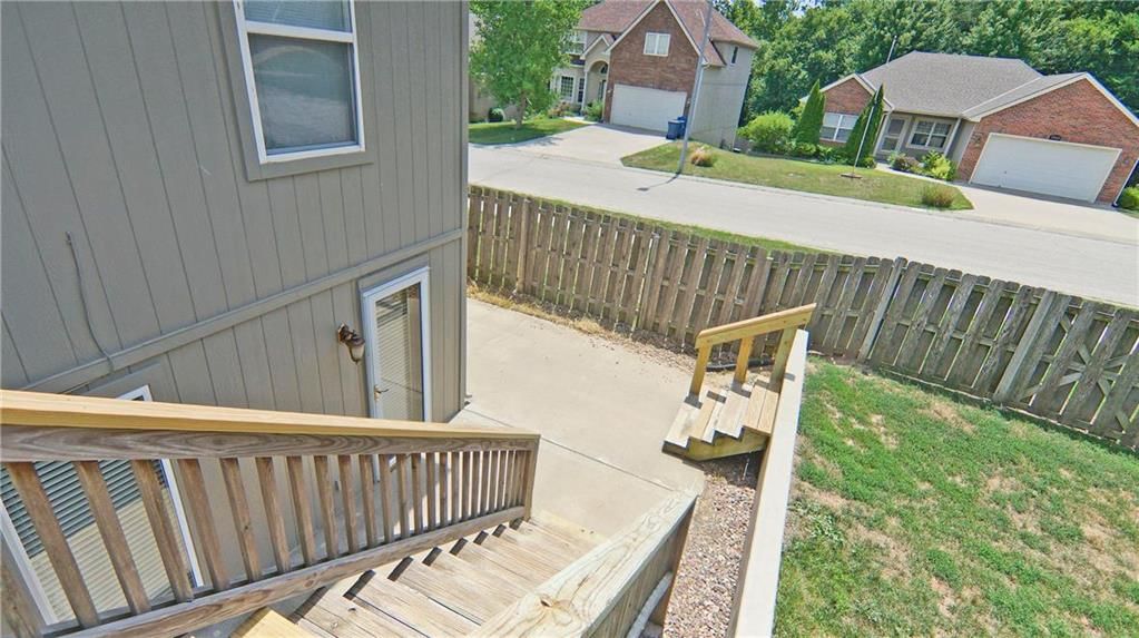 1106 N GLENVIEW Avenue — photo 33