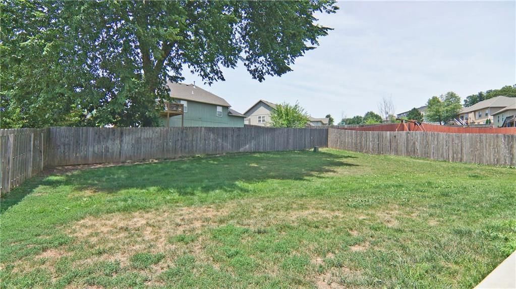 1106 N GLENVIEW Avenue — photo 34