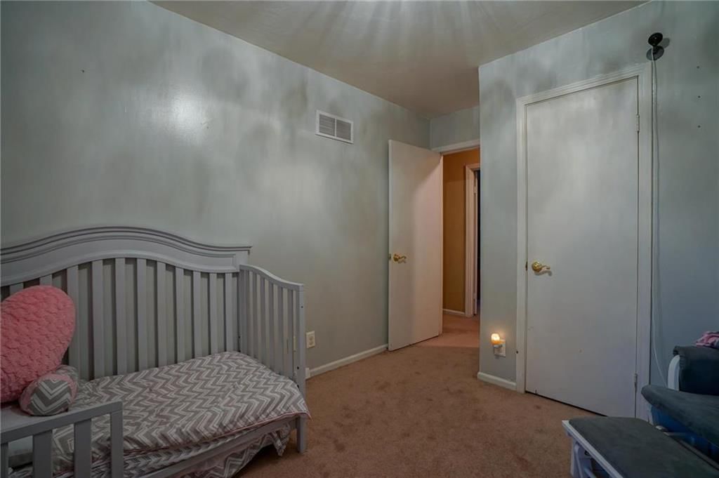 5011 N Bellaire Avenue — photo 13
