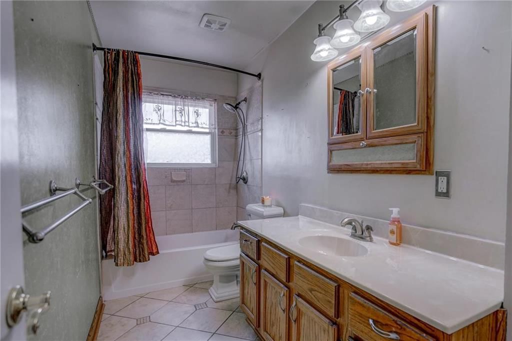 5011 N Bellaire Avenue — photo 16