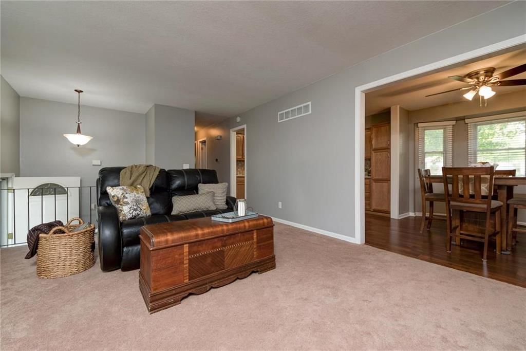 11815 W 67th Street — photo 5