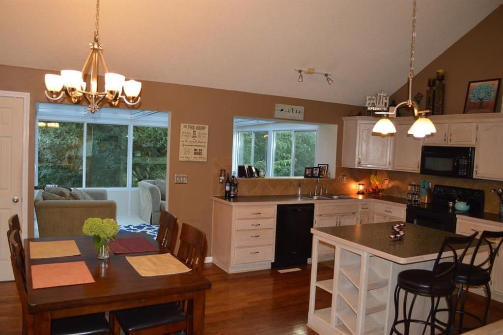 4056 SW Orleans Court — photo 6