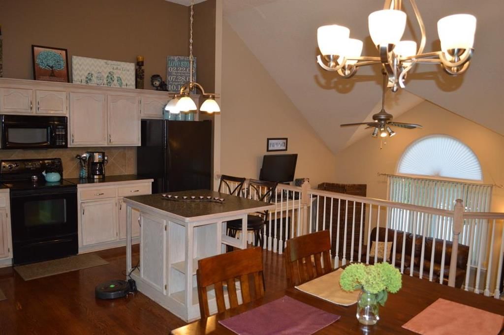 4056 SW Orleans Court — photo 9