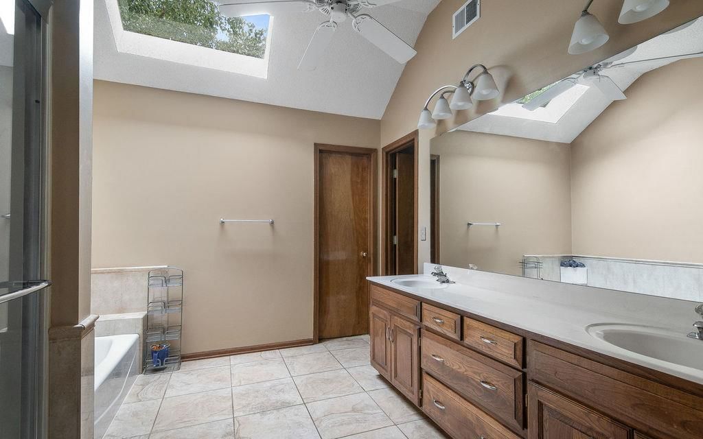 14533 S ROTH Circle — photo 13
