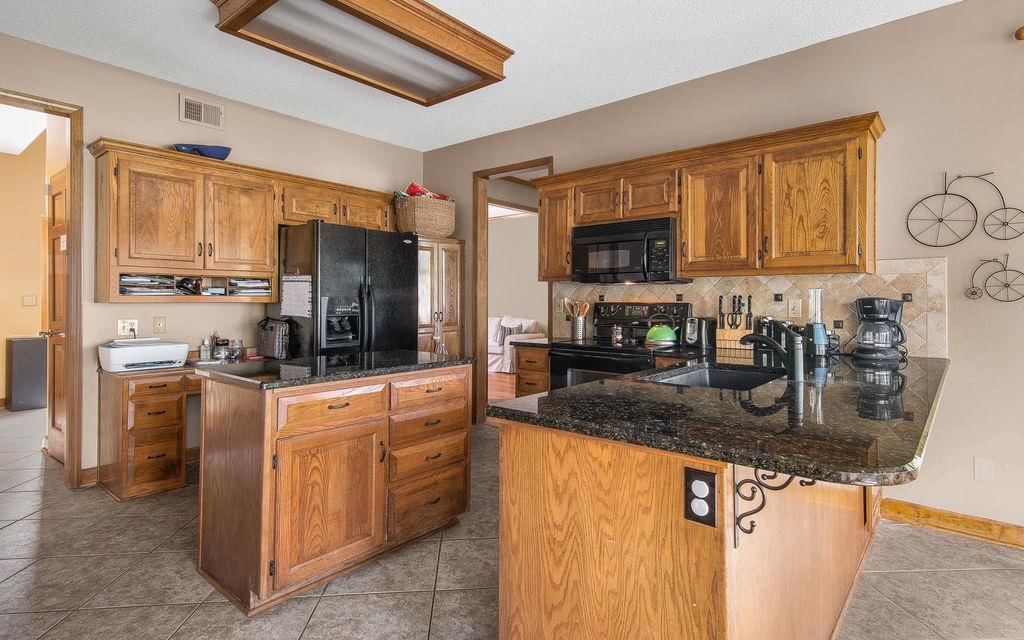 14533 S ROTH Circle — photo 7