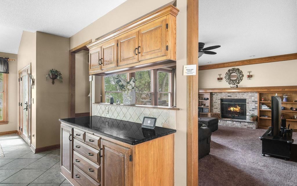 14533 S ROTH Circle — photo 9