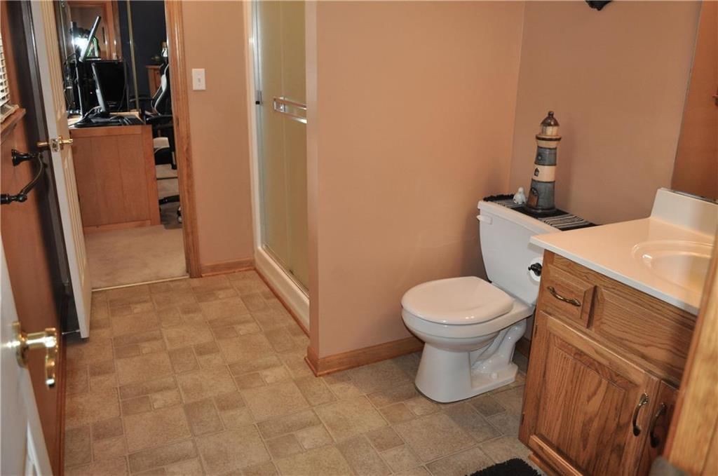 408 Lakeview Drive — photo 21