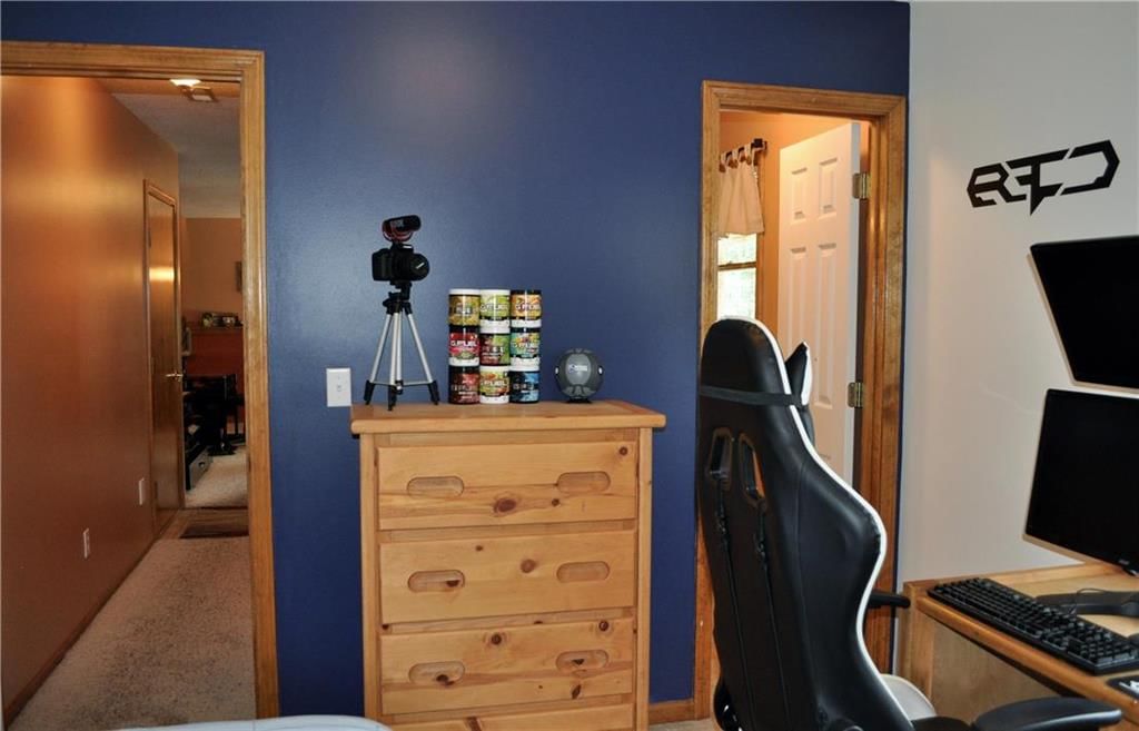 408 Lakeview Drive — photo 23