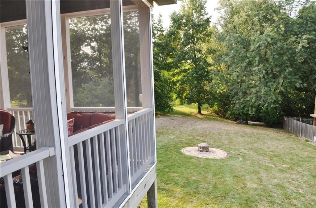 408 Lakeview Drive — photo 26
