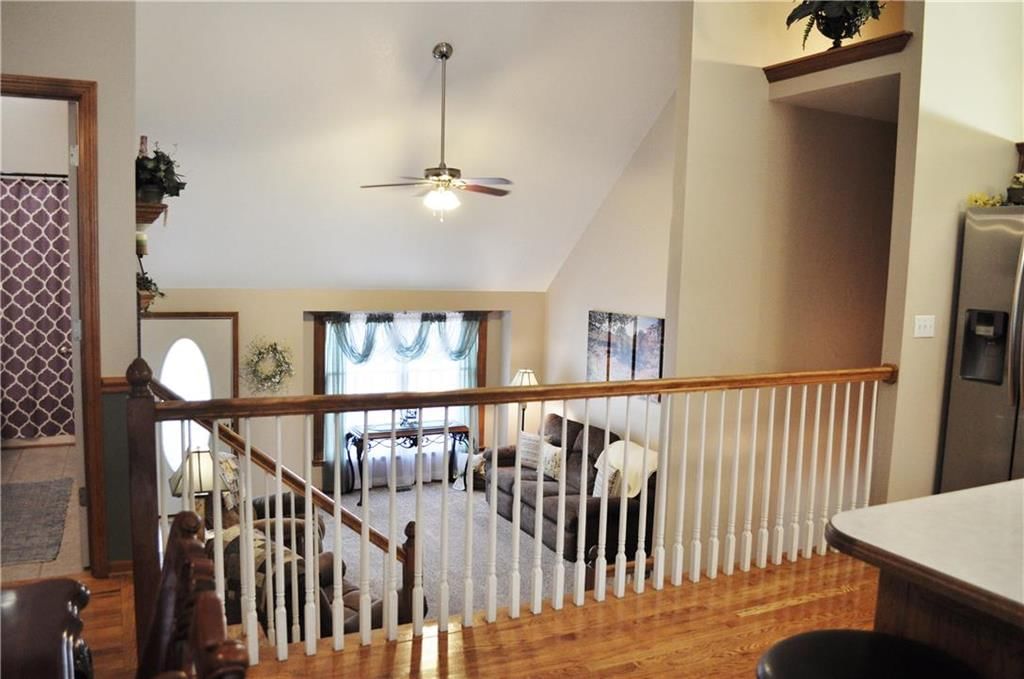408 Lakeview Drive — photo 6