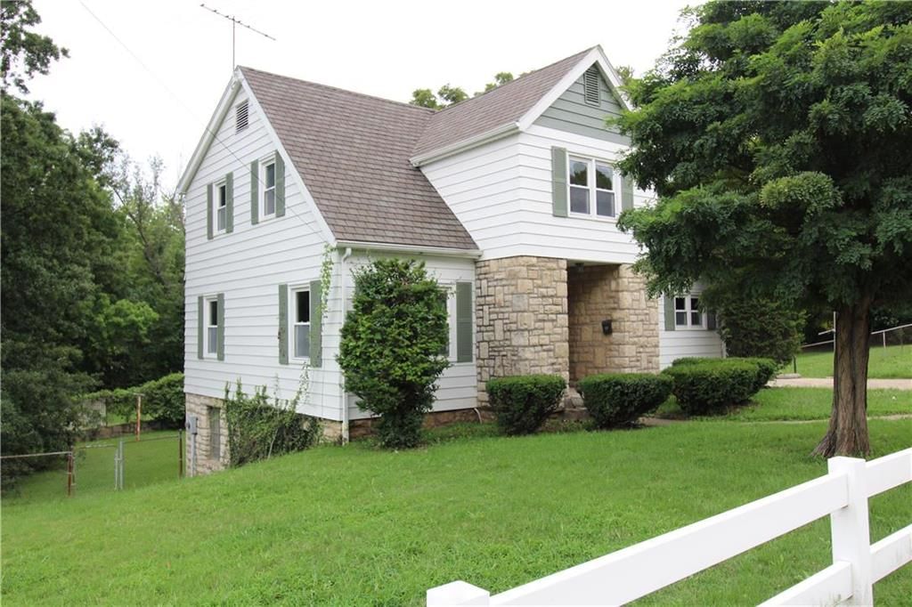 523 E Walnut Street — photo 3