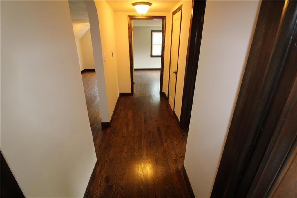 523 E Walnut Street — photo 42