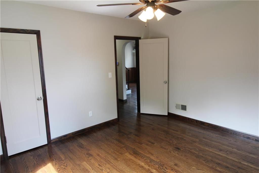 523 E Walnut Street — photo 51
