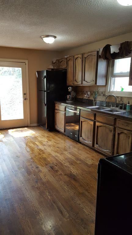 627 DIXIE Street — photo 10