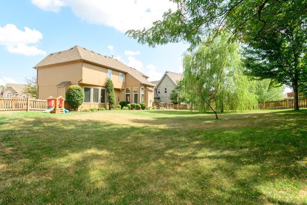 6508 N Cypress Avenue — photo 35