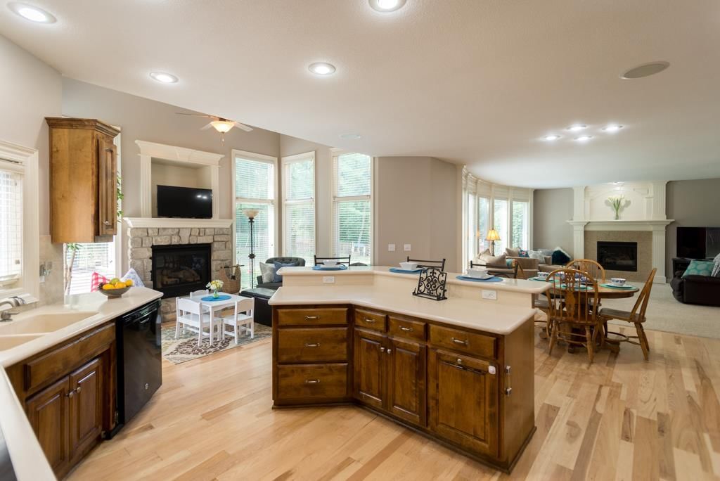 6508 N Cypress Avenue — photo 5