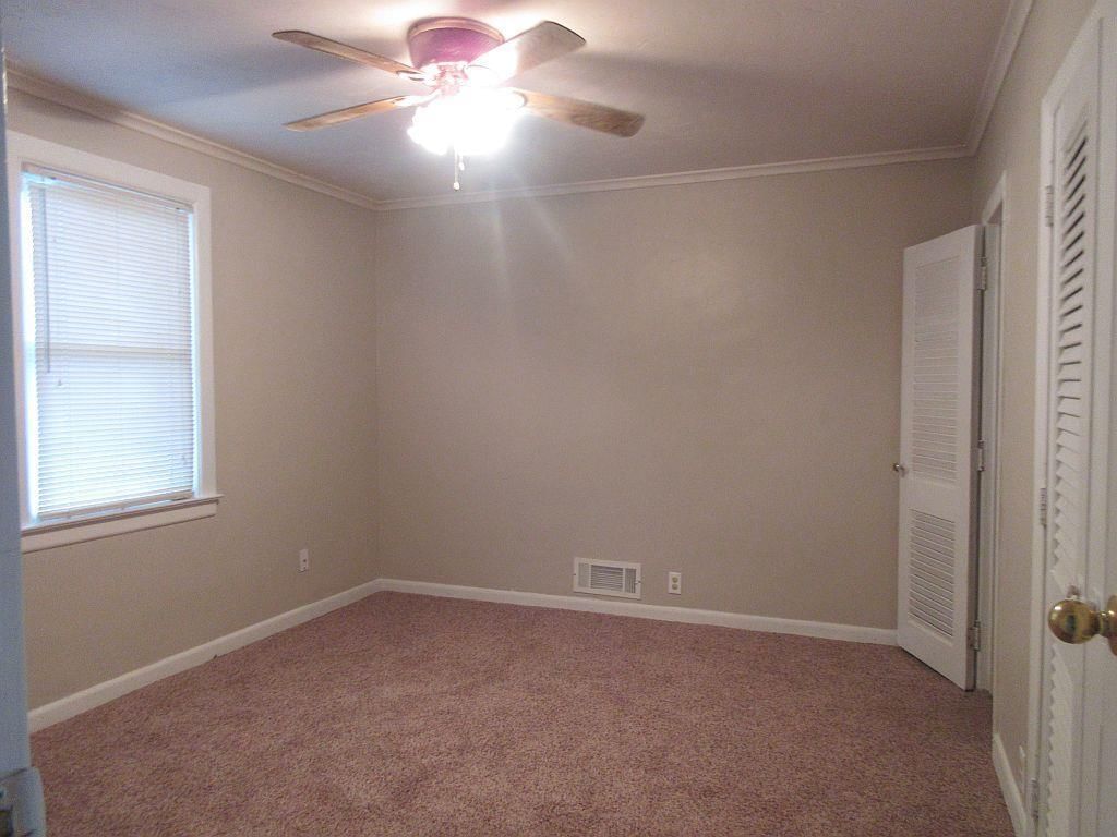 1001 E Lexington Avenue — photo 12