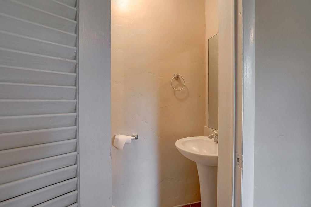 1001 E Lexington Avenue — photo 13