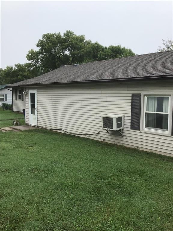 405 Locust Street — photo 35