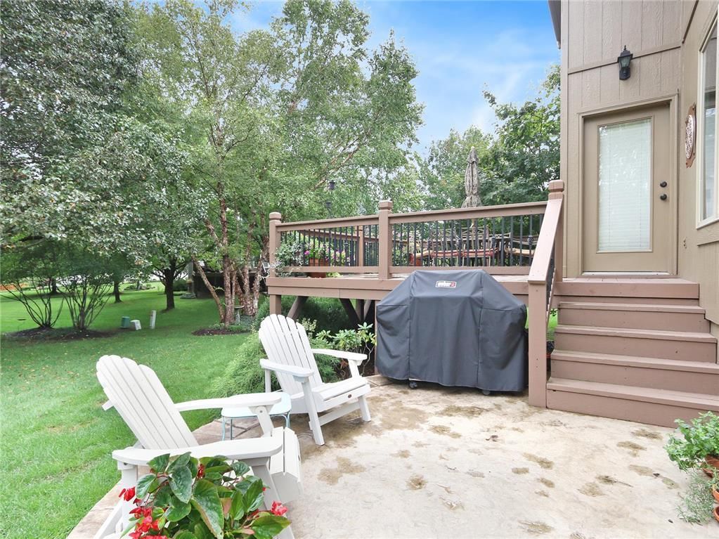 4556 W 141st Terrace — photo 36
