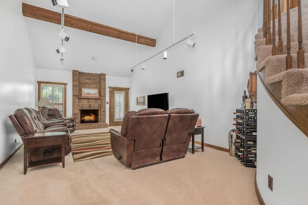 6279 Rosewood Street — photo 11