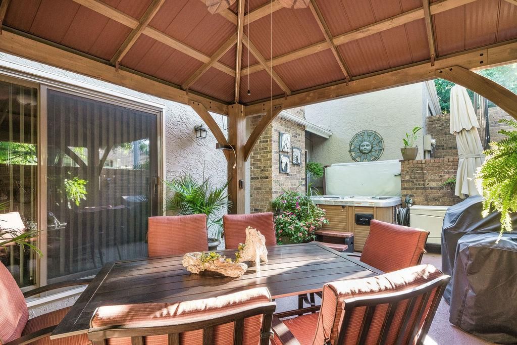 6279 Rosewood Street — photo 27