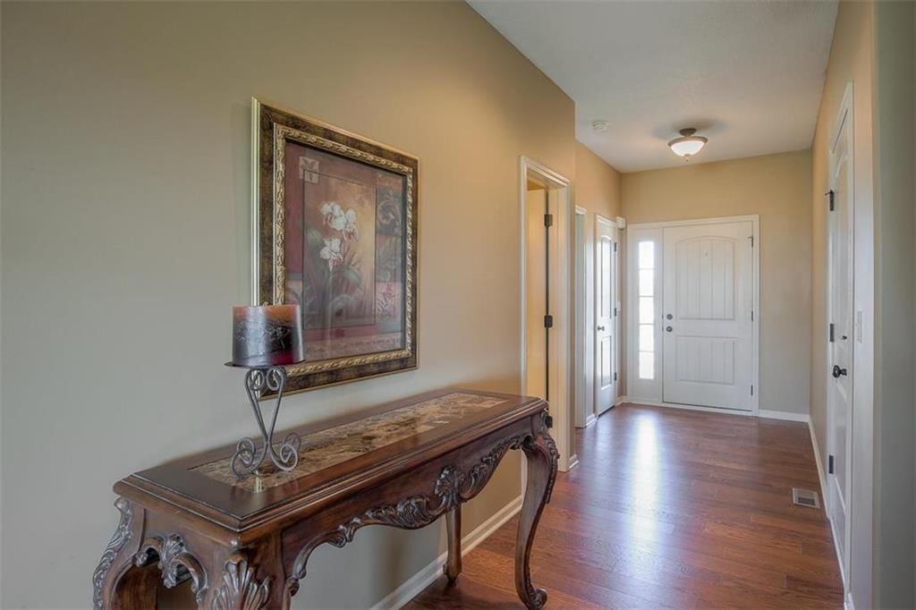140 N Pear Street — photo 14